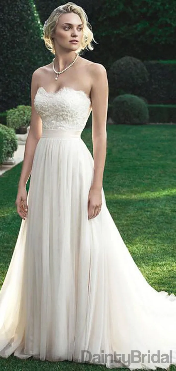 Elegant Sweetheart Tulle Train Wedding Dress