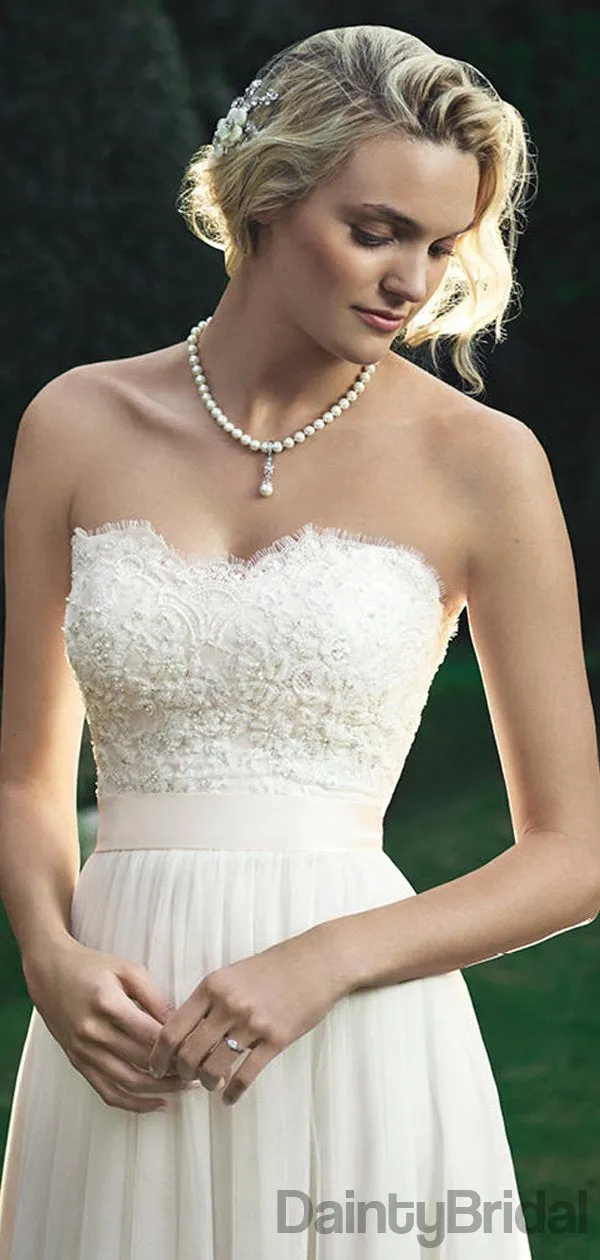 Elegant Sweetheart Tulle Train Wedding Dress