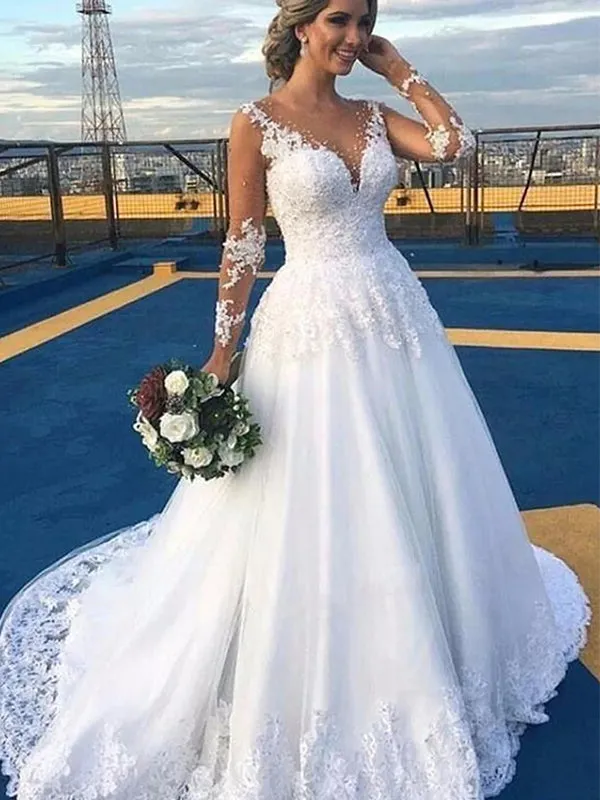 Exquisite Lace Applique Wedding Gown