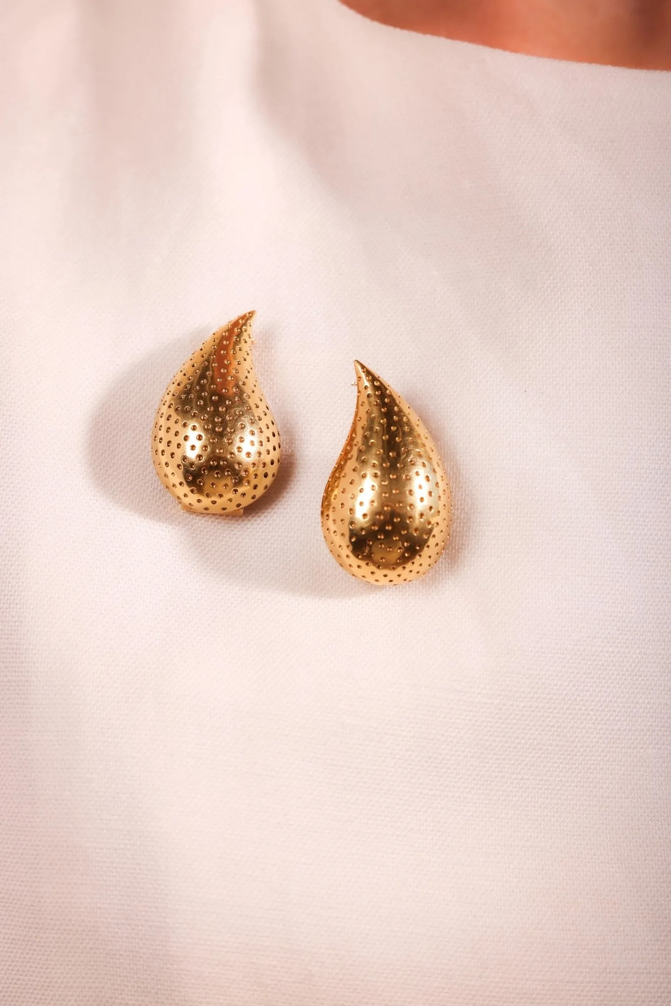 Italian Tiffany & Co 18K Yellow Gold Teardrop Brooches