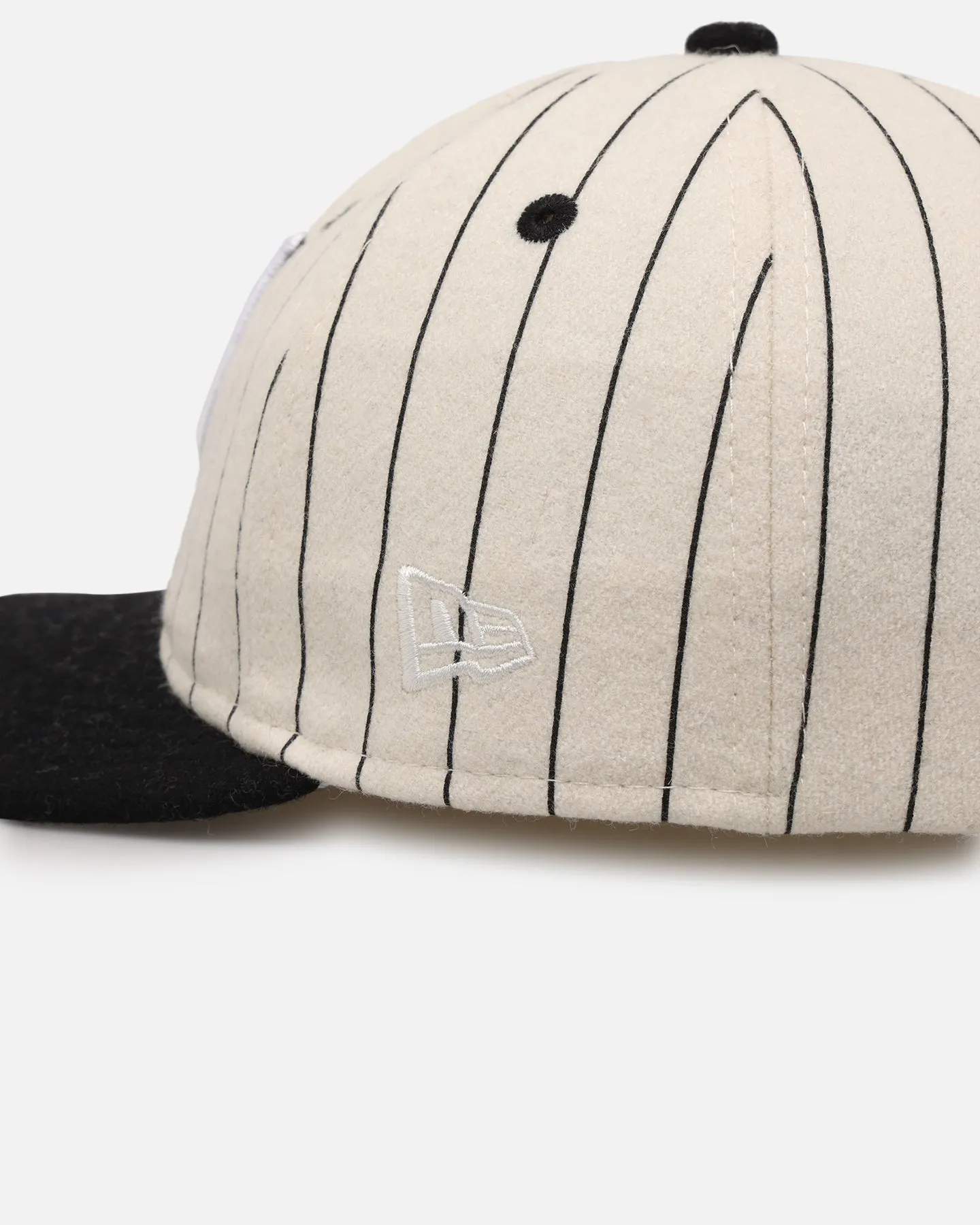 Off White/Black 9FIFTY Retro Crown Strapback for Las Vegas Raiders by New Era