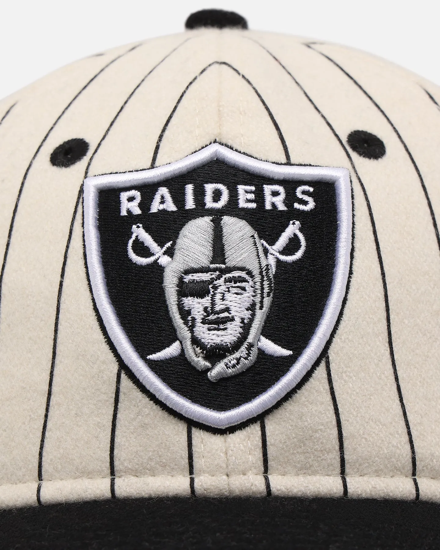 Off White/Black 9FIFTY Retro Crown Strapback for Las Vegas Raiders by New Era