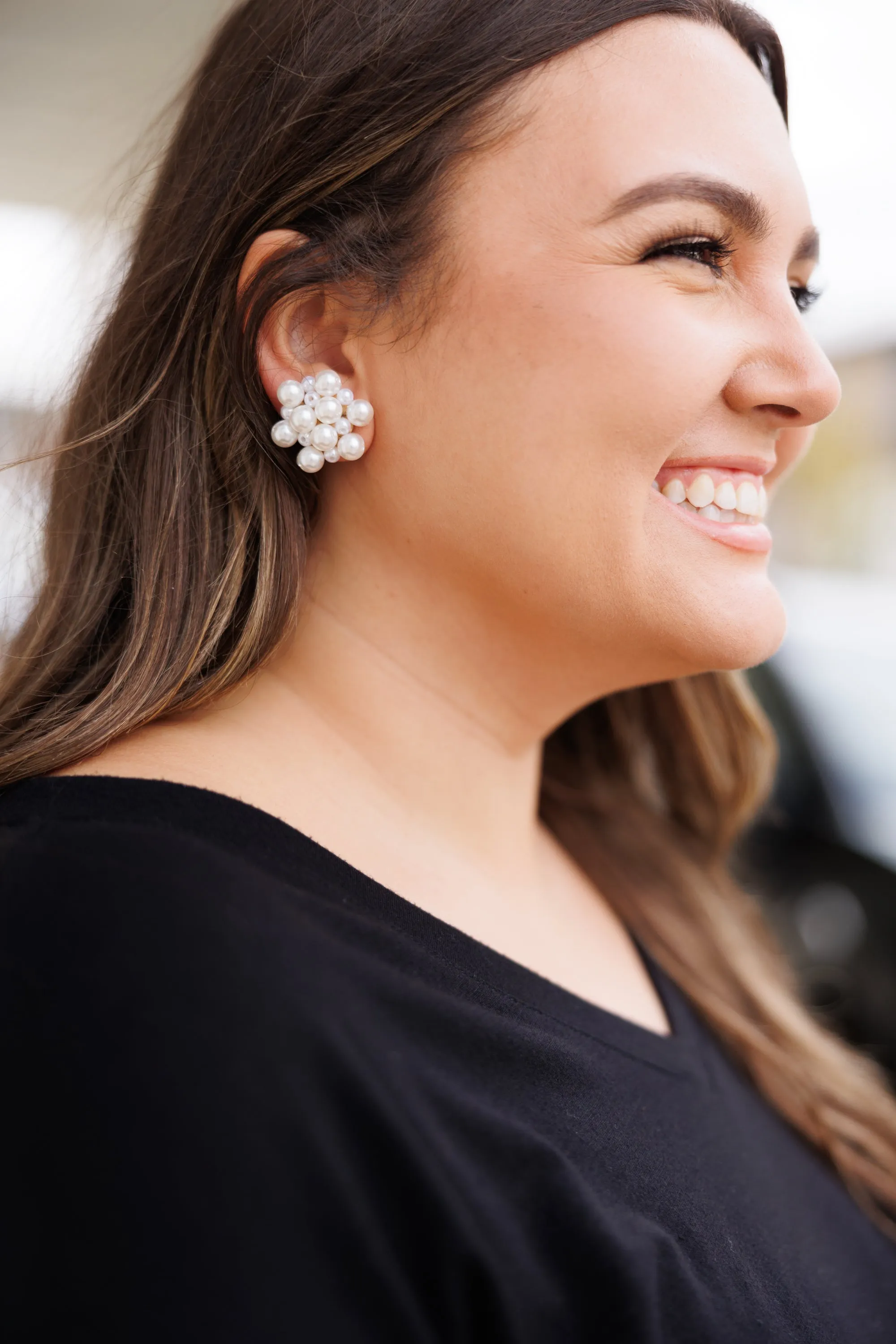 White Pearl Cluster Stud Earrings