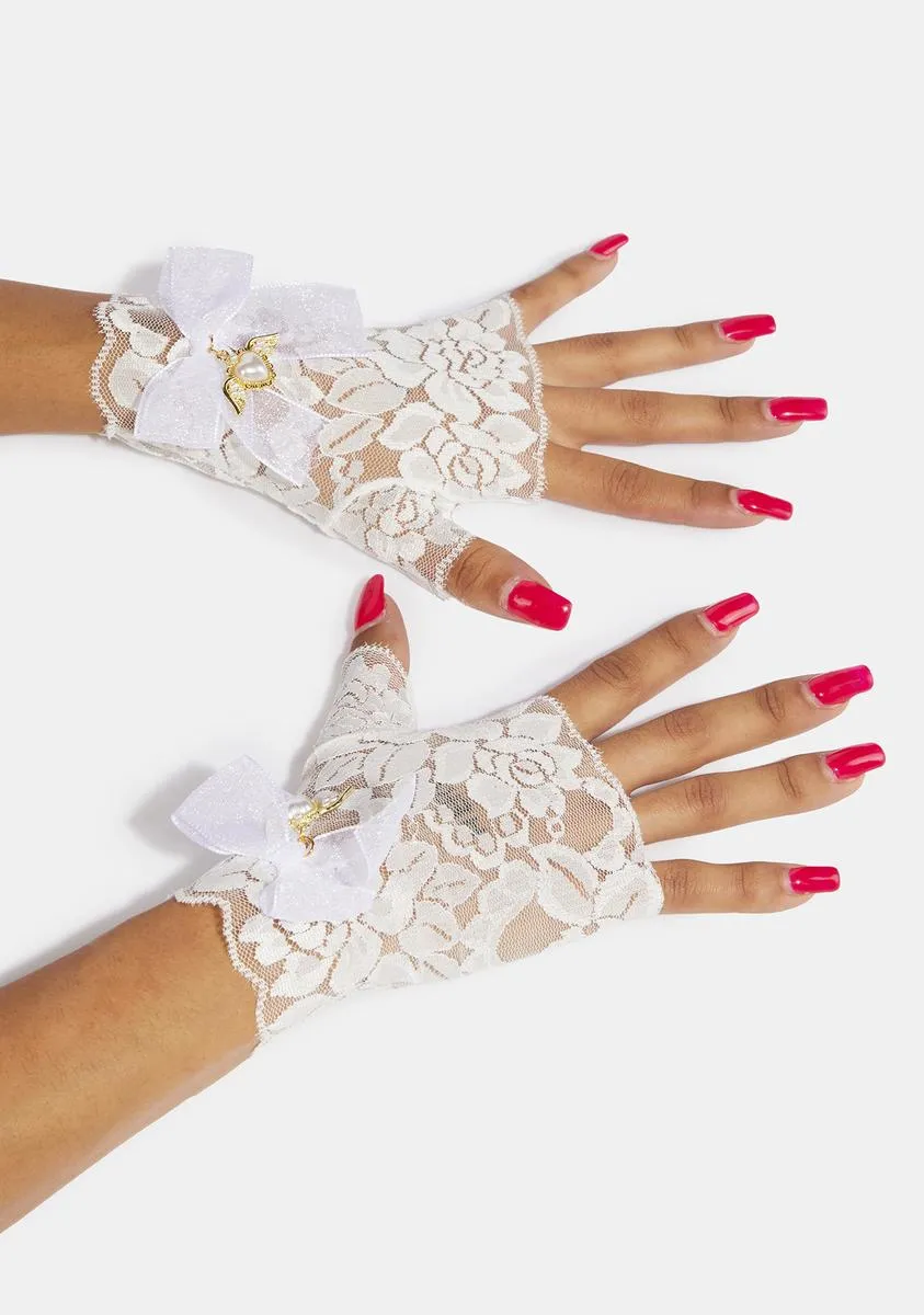 Pure Heavenly Reaction Lace Gloves