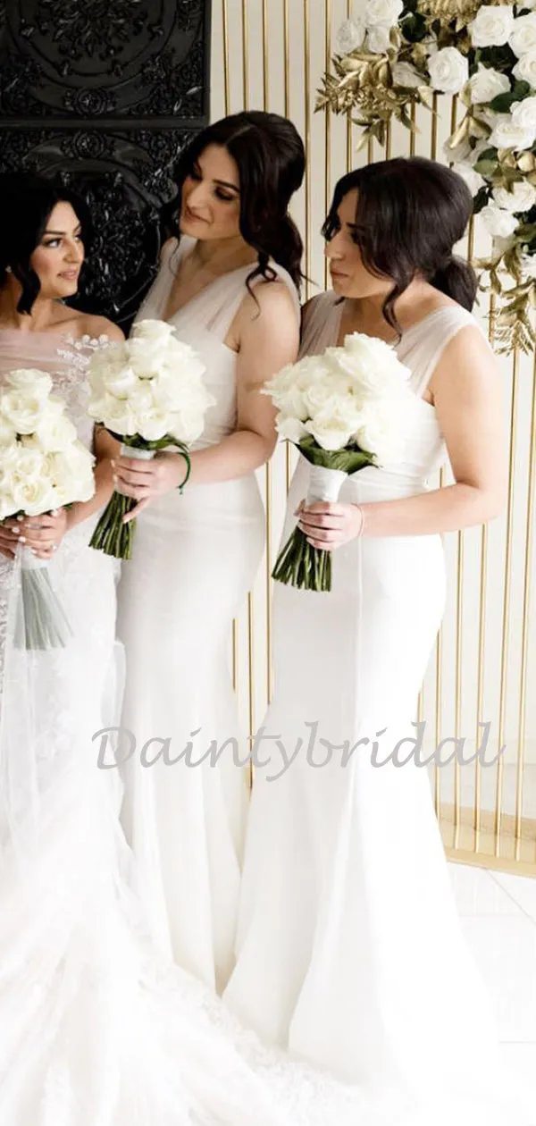 White Long Bridesmaid Dress with Sweetheart Neckline and Tulle Mermaid Skirt