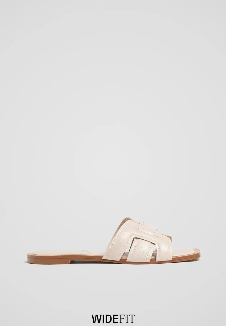 Stradivarius WIDE FIT Flat ECRU Strappy Sandals 5